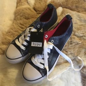 Hype jean sneakers 👟 NWT